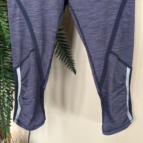 Lululemon RUN: PACE CROP Wee Are From Space Deep Indigo Inkwell Workout Leggings - Picture 3 of 16